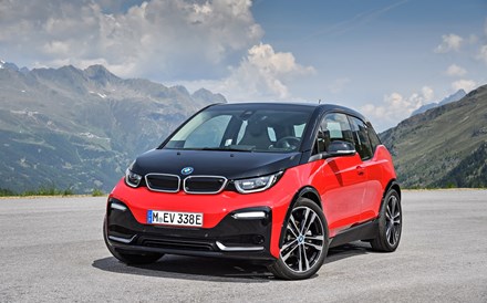 Grupo BMW vendeu mais de 140 mil automóveis elétricos e híbridos em 2018