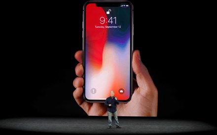 E aí vêm mais três: Apple lança 'irmãos' do iPhone X