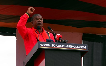 Consultora diz que MPLA 'vai abusar dos recursos estatais' para ganhar eleições