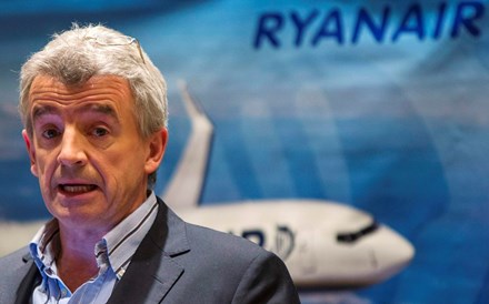 CEO da Ryanair renuncia a bónus salarial de 1 milhão de euros