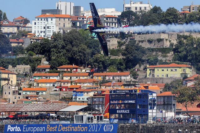 Red Bull Air Race 2017 vista no Porto por 850 mil pessoas 