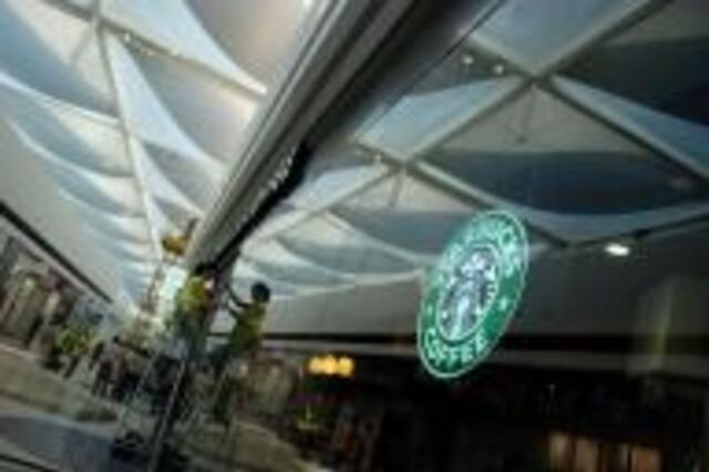 Tarifas de Trump moem fabricante suíça de máquinas de café para a Starbucks