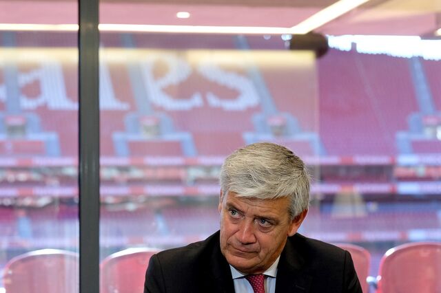 Benfica não estudou impacto de contratar ex-jogadores do Sporting, diz Soares de Oliveira