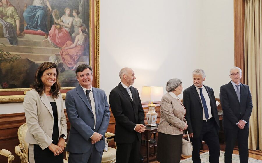 Conselho de Finanças Públicas posse Ferro Rodrigues Paul de Grauwe Miguel Saint Aubyn Teodora Cardoso