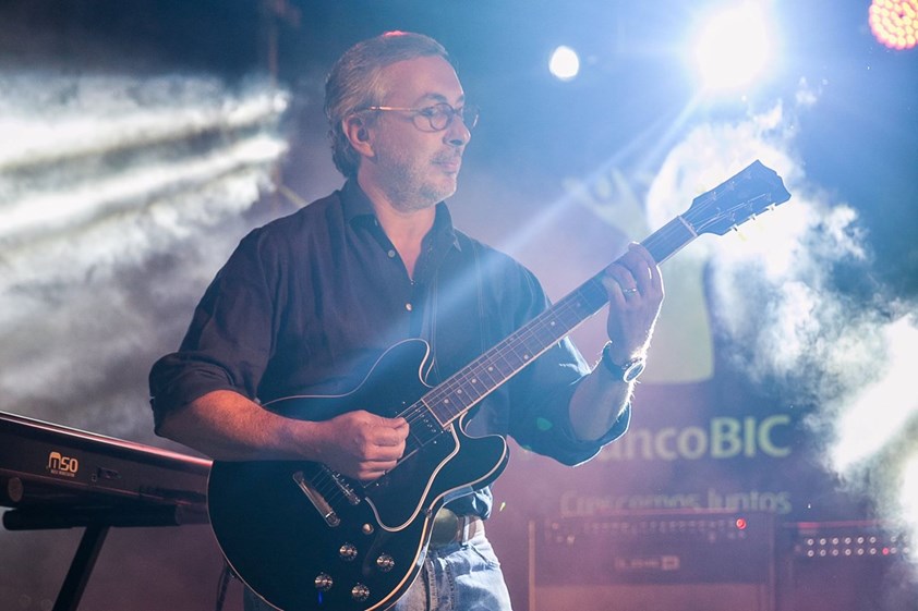 O guitarrista António Lobo Xavier é um dos nove membros da Tier One Band, da sociedade Morais Leitão. 