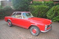 1967 MERCEDES-BENZ 250SL - Estimativa entre 45.000 e 55.000 libras