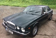 1992 DAIMLER DOUBLE-SIX - Estimativa entre 4.000 e 6.000 libras