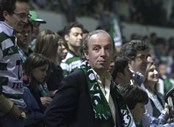 No estádio da Alvalade a celebrar a conquista do título do Sporting, temporada 1999/2000.