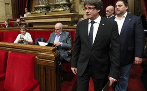 Puigdemont não cede e dará a escolher a Rajoy entre 'diálogo ou repressão'