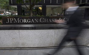 JPMorgan vai pagar 5 mil dólares a funcionários de Hong Kong para compensar quarentena