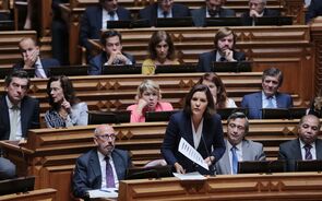 moção censura assunção cristas