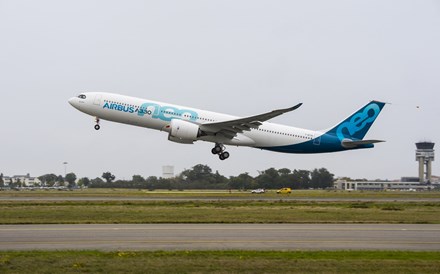 Airbus A330neo voou pela primeira vez