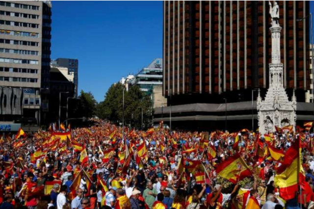 Catalunha arrisca perder até 5 mil milhões com fuga de empresas