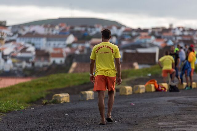 Jovens em biscates de Verão pagam 10% de IRS