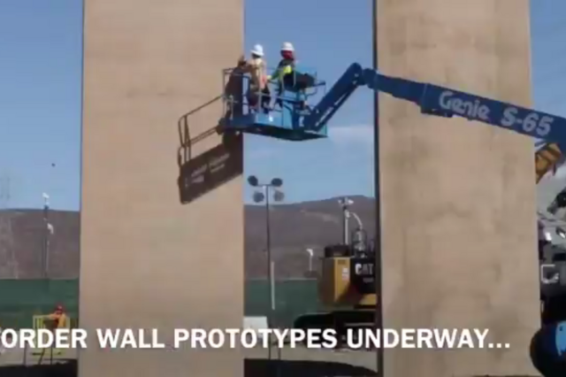 Trump mostra protótipos para muro com o México