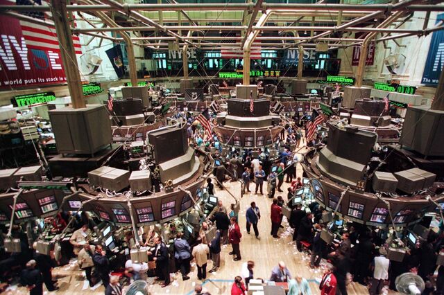 Dow Jones em máximos com optimismo face ao corte de impostos