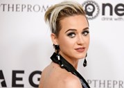 9 - Katy Perry – 33 milhões de dólares