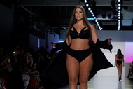 10 - Ashley Graham - 5,5 milhões de dólares