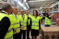 A comitiva visitou a unidade que produz anualmente 936 milhões de garrafas de 33 cl de Super Bock.