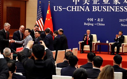 Trump queixa-se de comércio desleal da China. Mas atribui culpa a antecessores