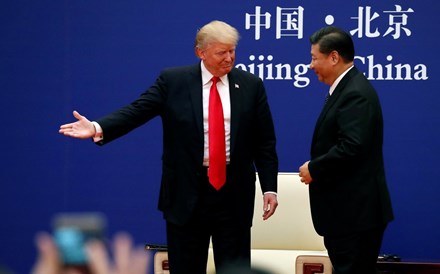 Trump prepara-se para avançar com tarifas de 50 mil milhões à China
