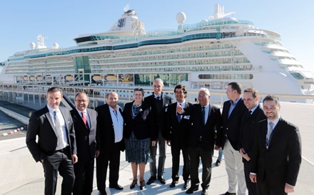 Inspectores do SEF a bordo de navios: Costa anunciou medida com 10 anos