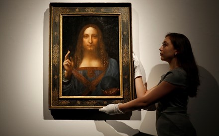 Leilão de quadro de Leonardo da Vinci atinge recorde de 380 milhões