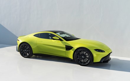 Novo Aston Martin Vantage de 150.000 dólares já está esgotado no próximo ano