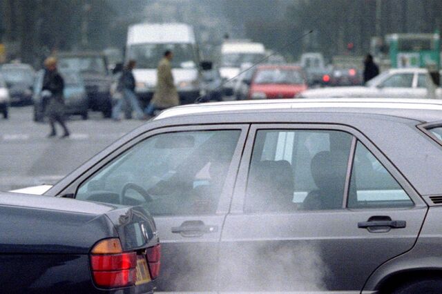 Estudo: Emissões reais de carros a gasolina 24% acima do reportado