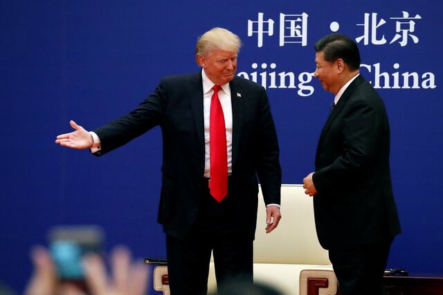 Trump prepara-se para avançar com tarifas de 50 mil milhões à China