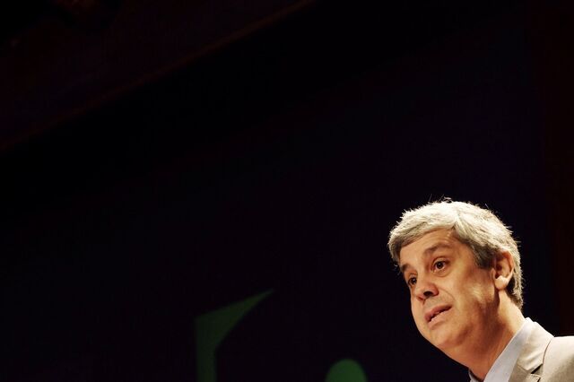 Finanças pedem ao Parlamento 886 milhões para veículos do Banif e BPN