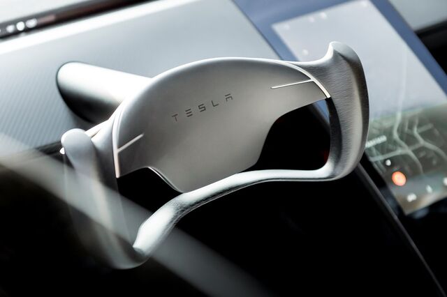 Tesla: Na apresentação do primeiro camião a estrela foi o desportivo mais rápido de sempre
