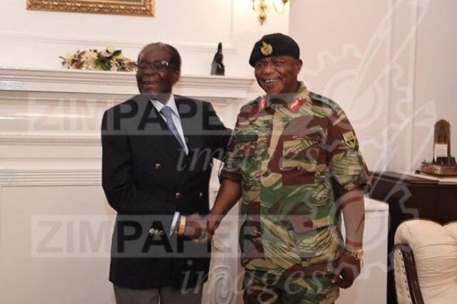 Robert Mugabe presente em público pela primeira vez desde golpe militar  