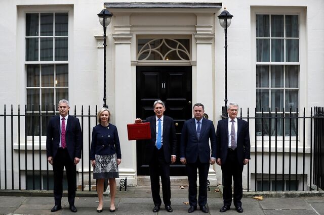 Governo britânico corta perspectivas de crescimento com Brexit no horizonte