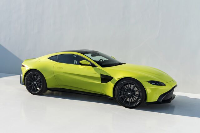 Novo Aston Martin Vantage de 150.000 dólares já está esgotado no próximo ano