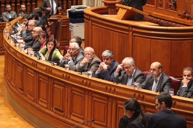 Número de pessoas nos gabinetes do Governo baixa no terceiro trimestre