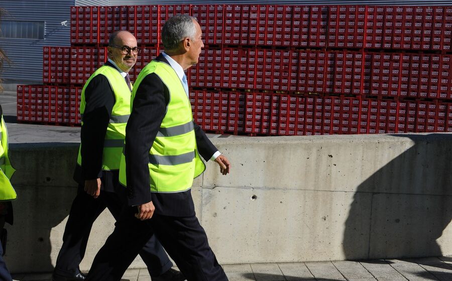 O 'chairman' Manuel Violas acompanhou Marcelo na visita à fábrica da Super Bock.