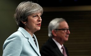 Juncker cita artigo 49 e diz que o Reino Unido tem caminho de volta para a UE após o Brexit