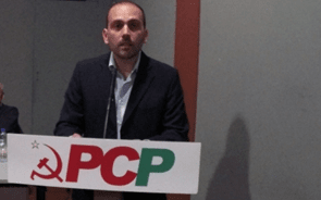 PCP diz que 'só sobrarão promessas' se Governo continuar 'amarrado' ao défice