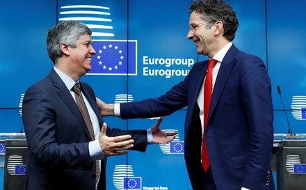 Eurogrupo elege Centeno enquanto avisa para défice de 2018