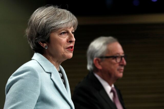 Acordo Londres-Bruxelas estabelece relação próxima mas não diz como alcançá-la 
