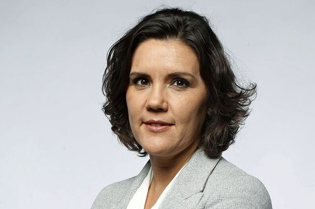 Líder do CDS-PP quer descentralização acompanhada dos meios necessários
