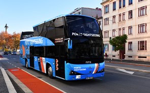 Mário Ferreira investe mais dois milhões na compra de 10 autocarros panorâmicos