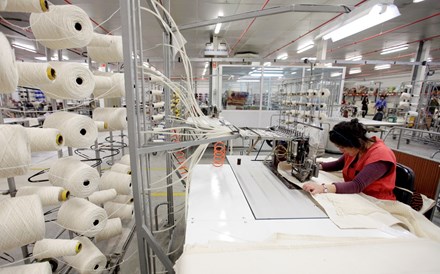 Têxteis voltam a tropeçar mais do que o total das exportações portuguesas
