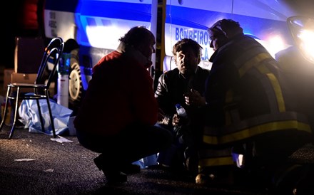 Número de mortos em incêndio em Vila Nova da Rainha subiu para pelo menos oito