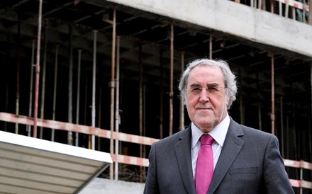 Manuel Reis Campos lidera a maior associação do sector da construção e obras públicas.