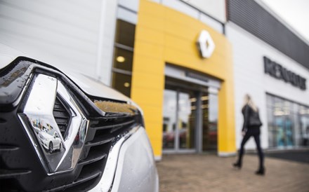 Renault reforça liderança. Jeep e Lamborghini lideram crescimento nas vendas