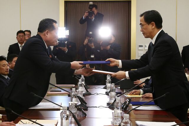 Coreias acordam desanuviar da tensão militar mas Pyongyang rejeita desnuclearização