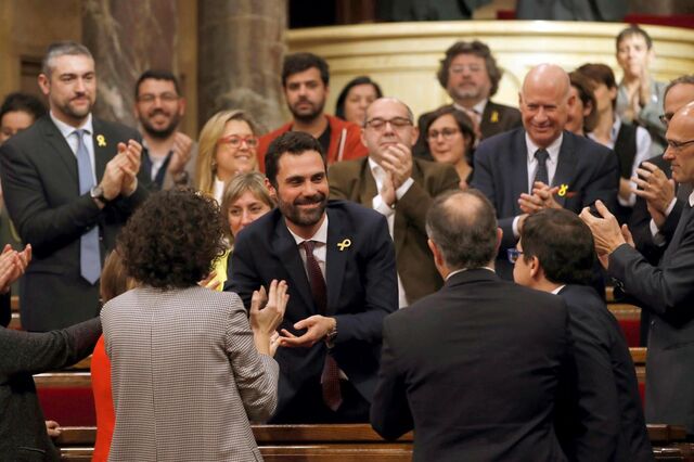 Secessionistas garantem controlo da Mesa e presidência do parlamento catalão