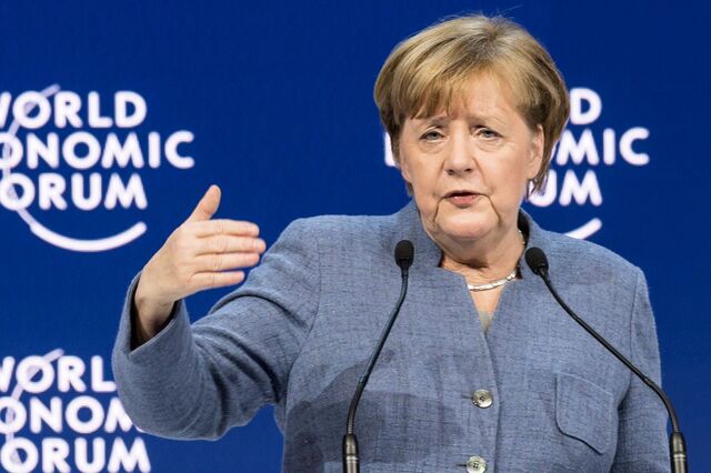 Merkel pede resposta europeia ao corte de impostos de Trump